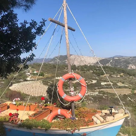 Guest house Olive Grove Kouka